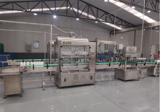 星火洗潔精灌裝流水線展示
