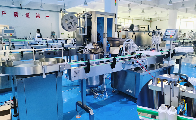 С�͚��������b���w��ˮ��-ȫ�Ԅ�Һ�w���b���a(ch��n)�����ĈD